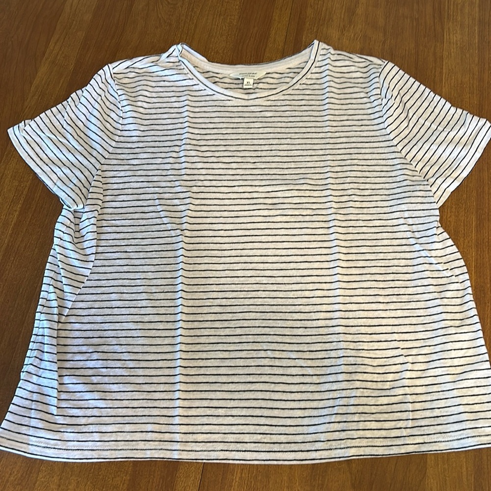 Banana Republic Black and white striped tee